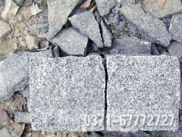 花崗巖破碎、制砂方案設備詳解