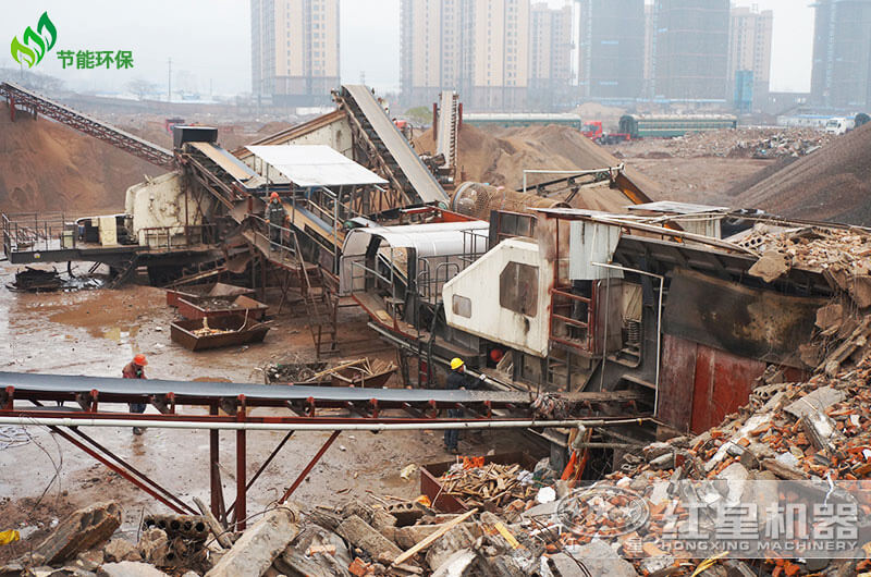 移動破碎機(jī)處理建筑垃圾，湖南客戶現(xiàn)場